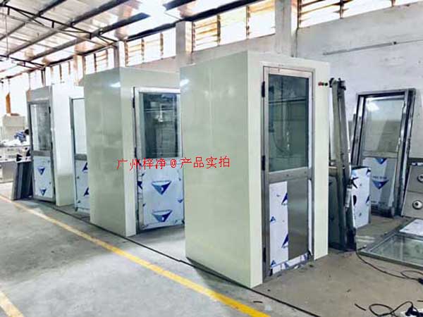 在工業生產過程中，風淋室作為一種重要的凈化設備