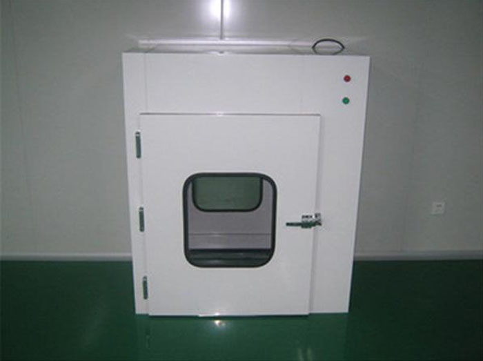 落地式傳遞窗在物料進出潔凈區，必須嚴格與人流通道分開，由生產車間物料專用通道進出。